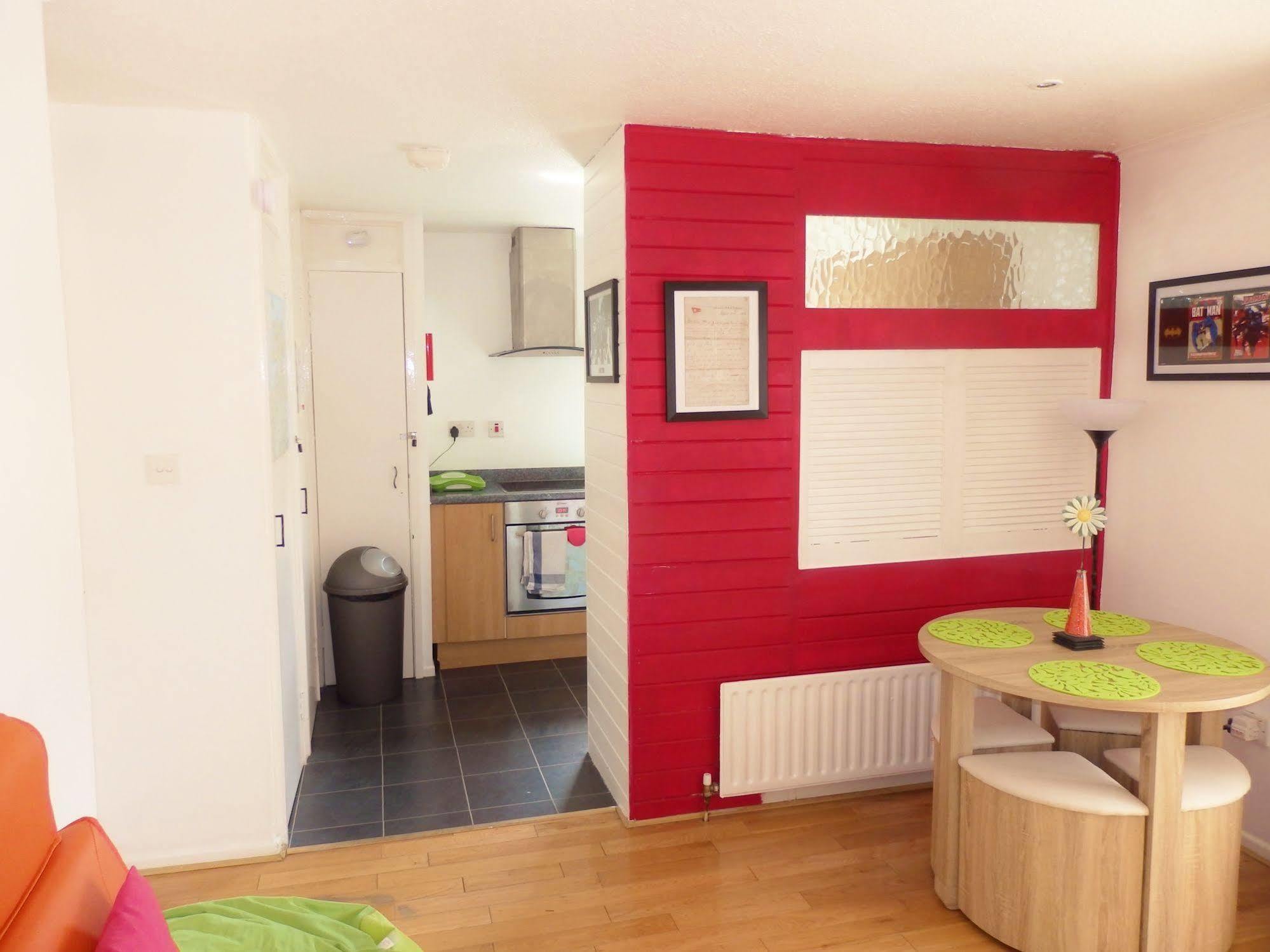 Very Central Location- Free Parking - 2 Bedrooms Belfast Zewnętrze zdjęcie